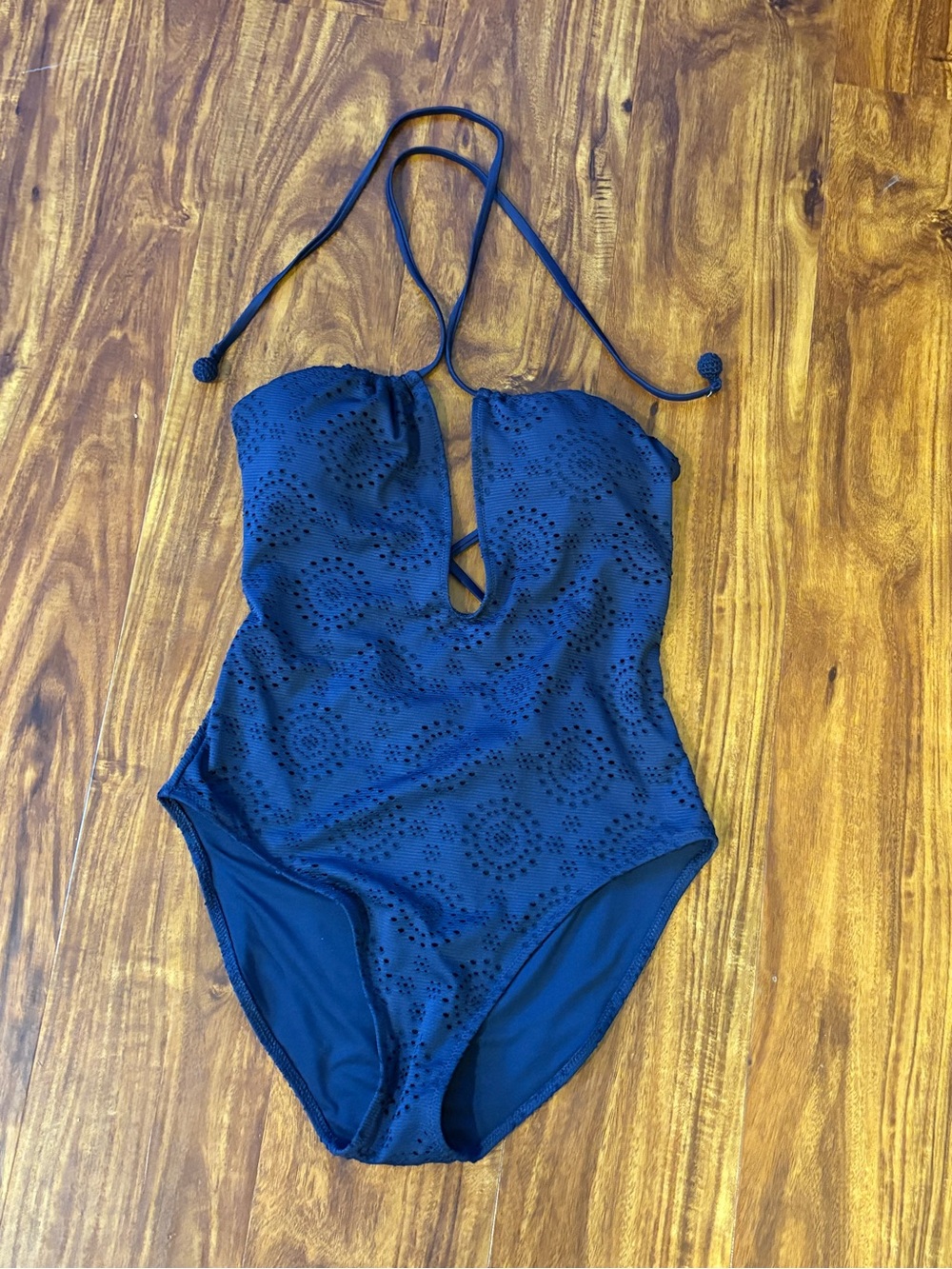 women’s Aerie Navy Blue one piece swimsuit NWOT size medium